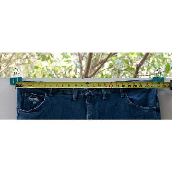 Wrangler Men's Blue Distressed Carpenter Denim Shorts Size 46 - Picture 2 of 5